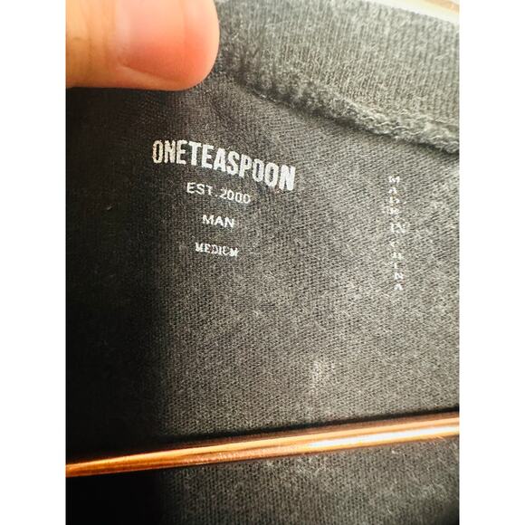 ONE TEASPOON Acid Washed Distressed Black Short Sleeve Tee Shirt Size Medium - Picture 5 of 5